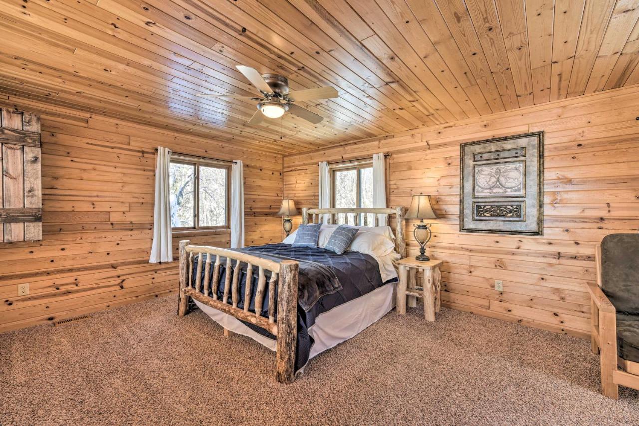 Scenic Hayward Lake View Retreat With Fire Pit Eksteriør bilde