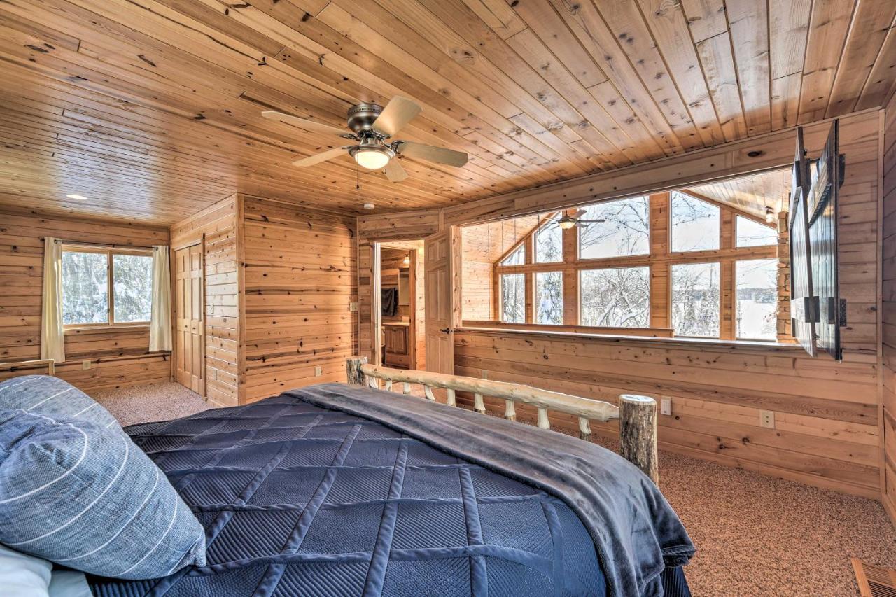 Scenic Hayward Lake View Retreat With Fire Pit Eksteriør bilde